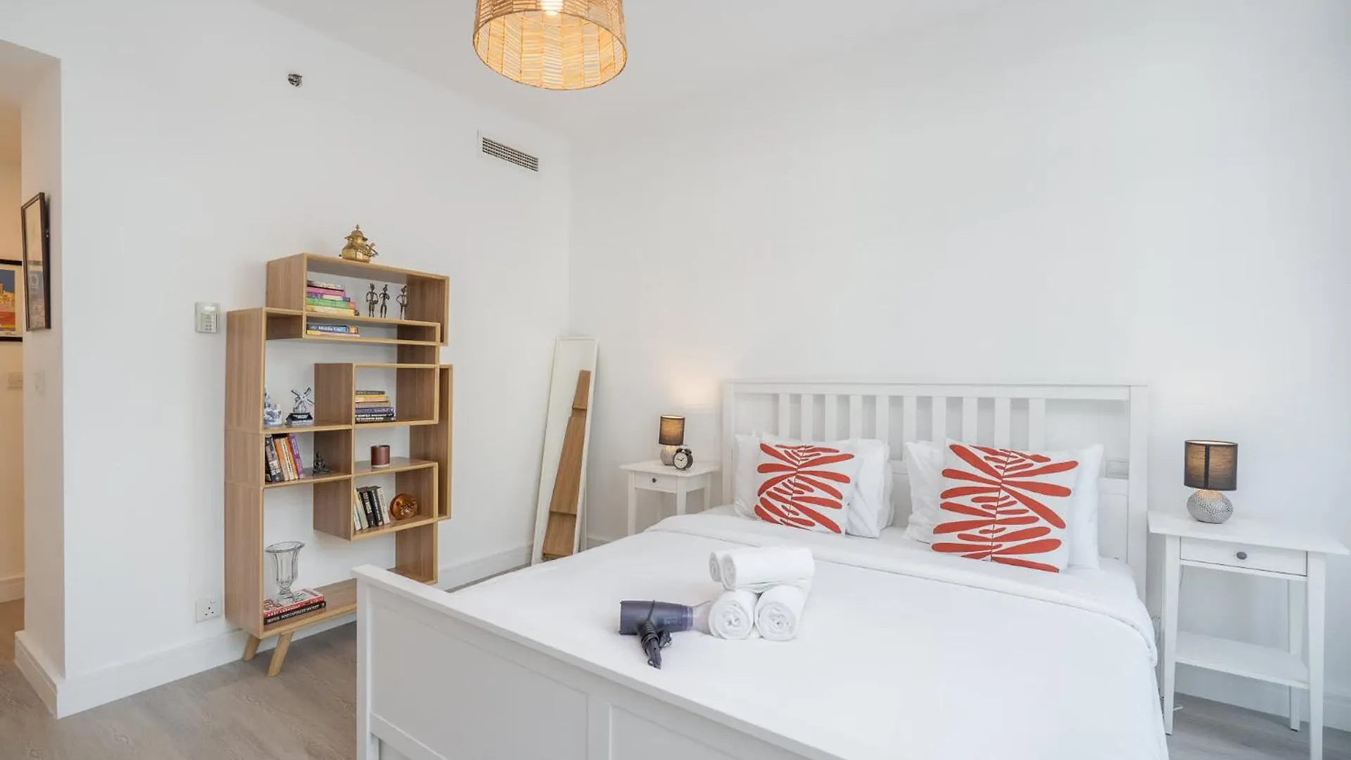 Remarkable 1 Bedroom Flat In Blakely Tower 두바이 아랍에미리트