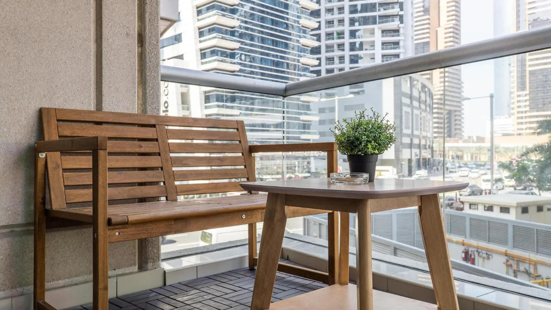 Remarkable 1 Bedroom Flat In Blakely Tower 두바이 아파트