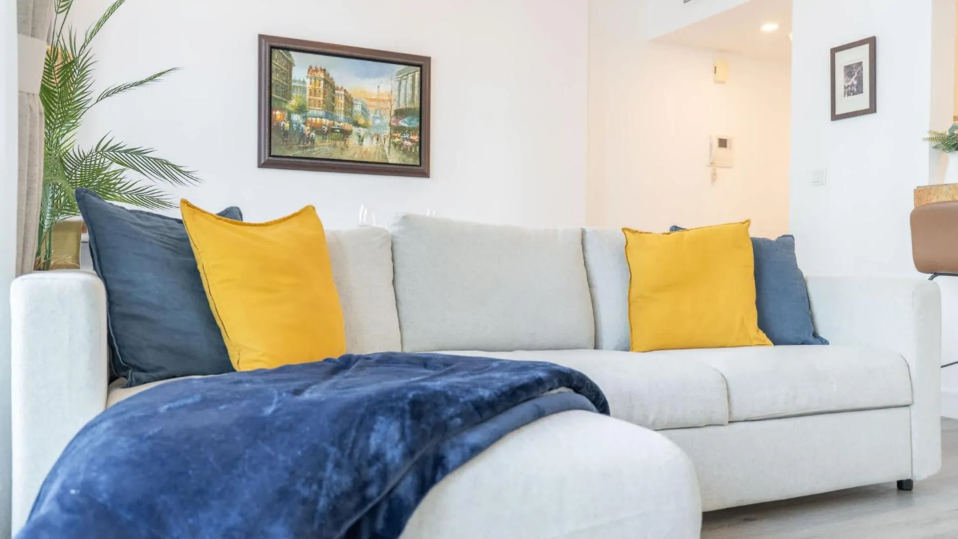 Remarkable 1 Bedroom Flat In Blakely Tower Dubai United Arab Emirates
